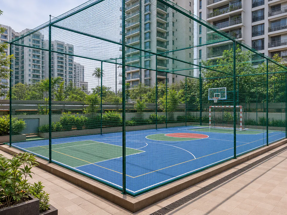 Ball-stop netting around a hard court